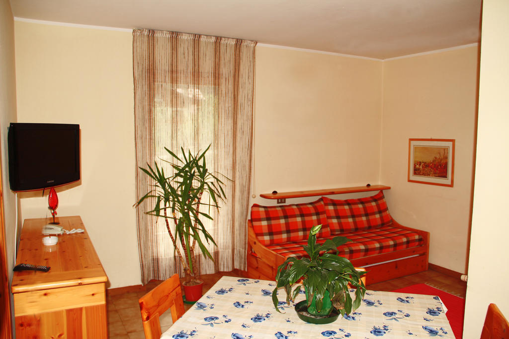 Residence Raethia Tra Bormio E Livigno Pradelle Bilik gambar